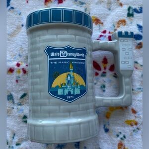 •NEW•Disney Parks Walt Disney World Magic Kingdom Castle Tower Coffee Mug